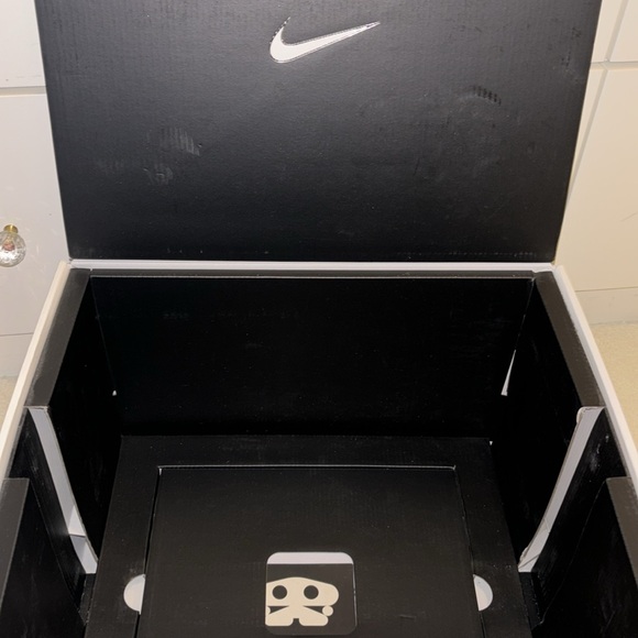 Nike Adapt Auto Max - Picture 16 of 17